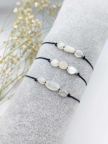 Bransoletka afirmacyjna Kobiecość Kamień Księżycowy.jpg