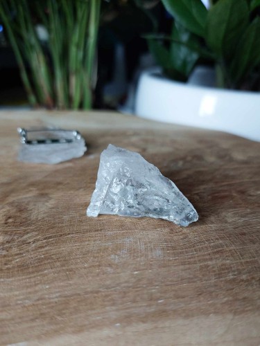 Przypinka Kryształ Górski 4.jpg